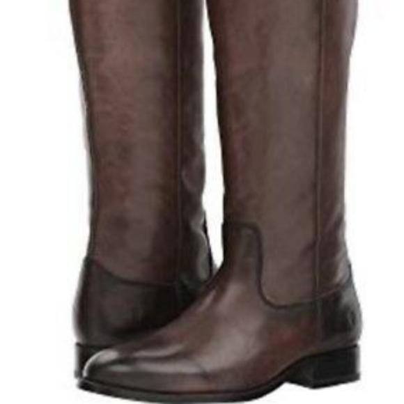 Melissa Button 2 - Picture 1 of 6